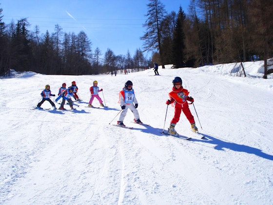 Kids Ski Lessons (5-15 y.) for Skiers with Experience Kids Ski Lessons (5-15 y.) for Skiers with Experience